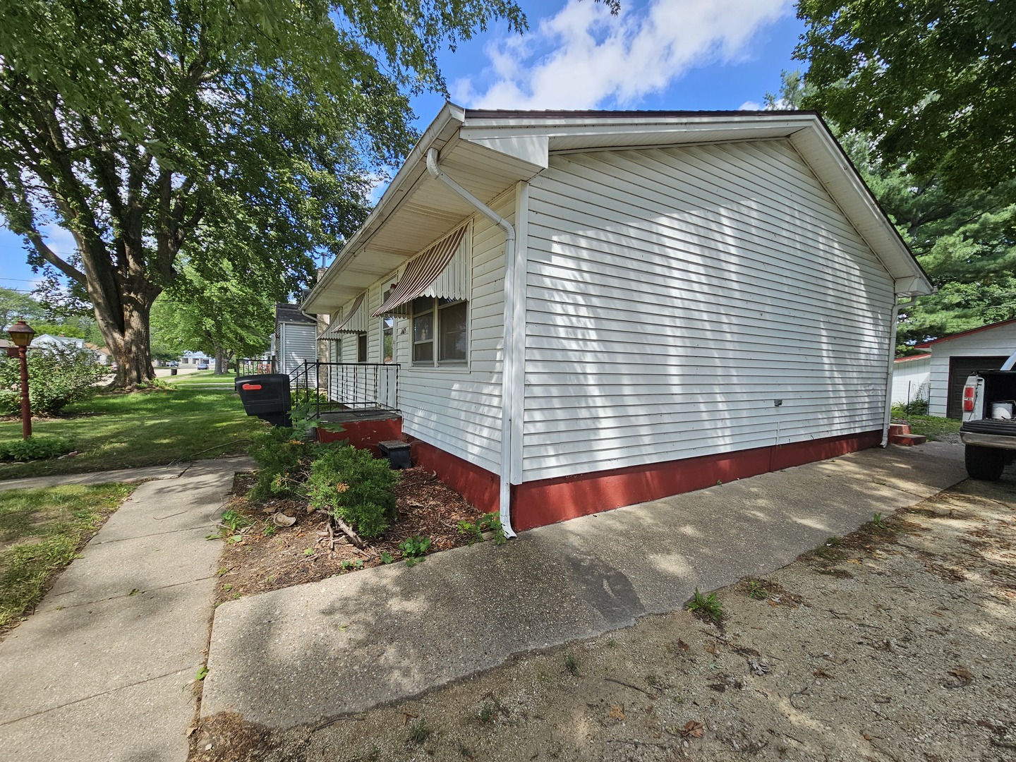 1605 7th Avenue, Rock Falls, IL 61071
