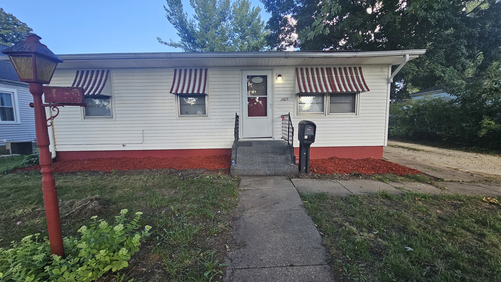 1605 7th Avenue, Rock Falls, IL 61071