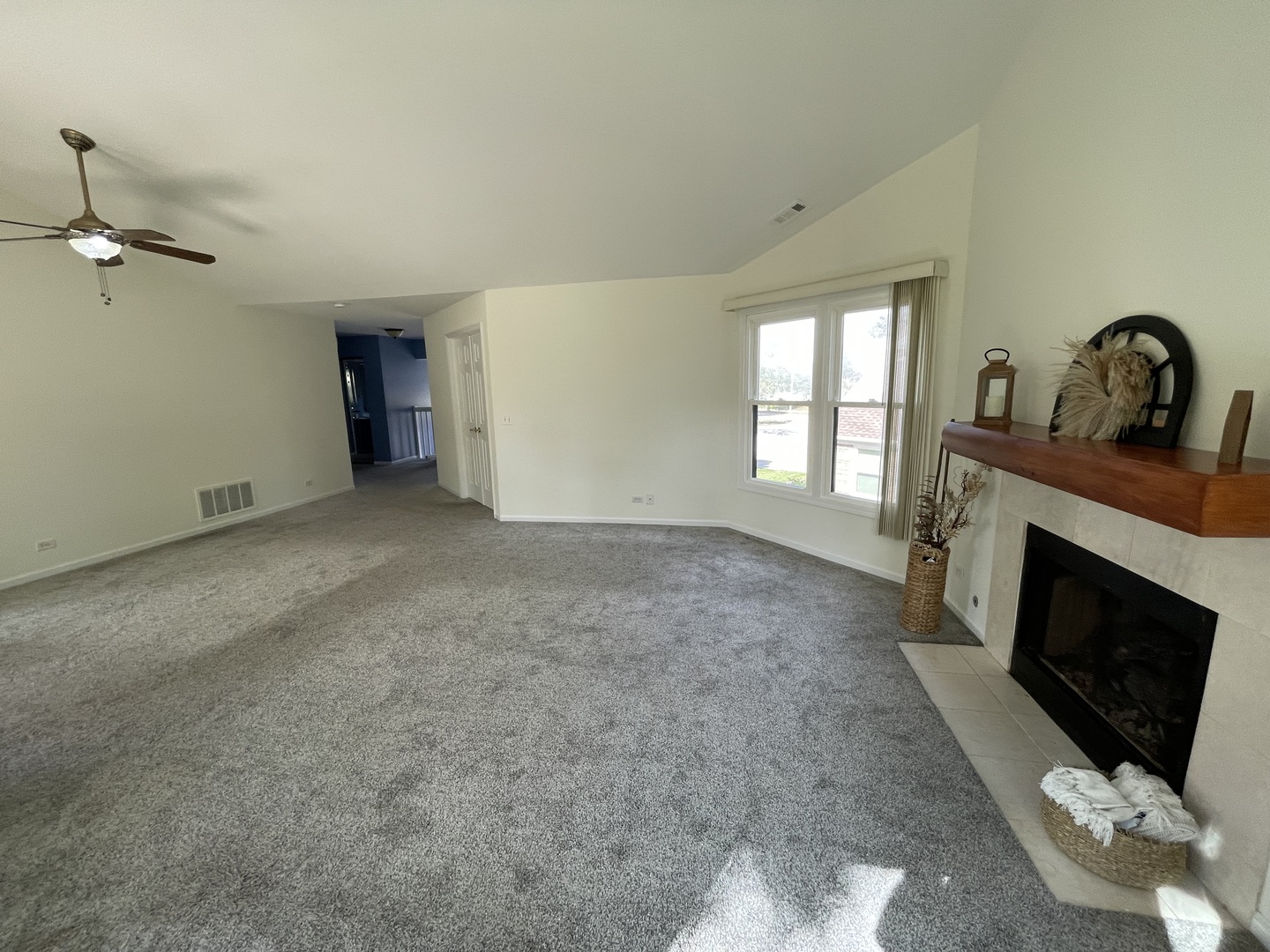 13 Willow Parkway #13, Buffalo Grove, IL 60089