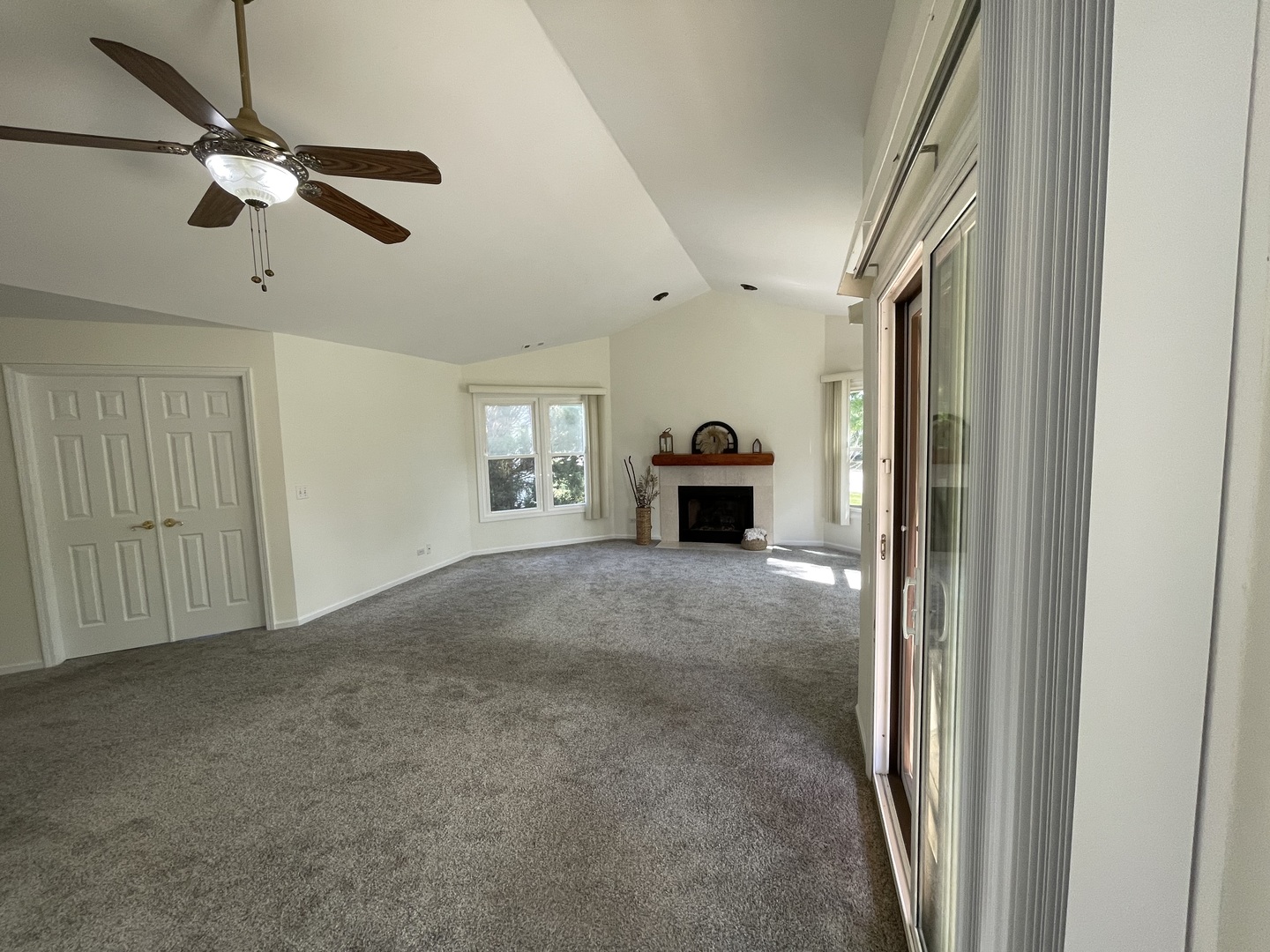 13 Willow Parkway #13, Buffalo Grove, IL 60089