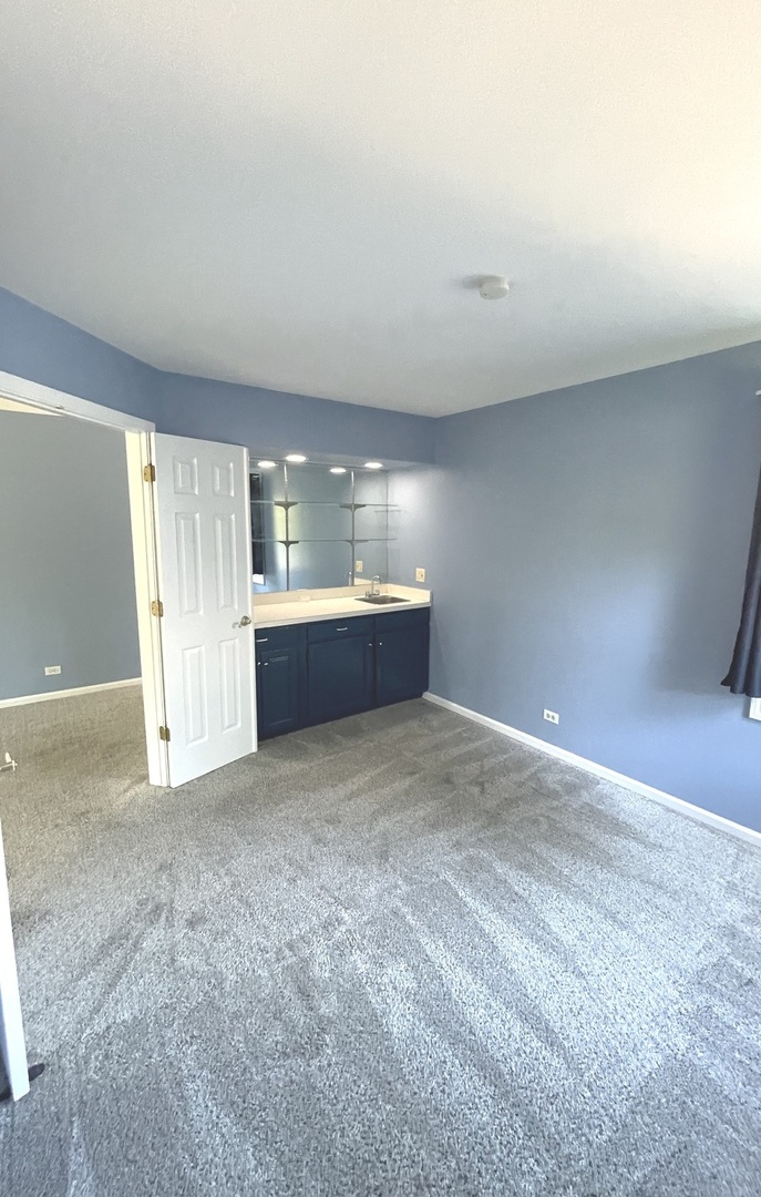 13 Willow Parkway #13, Buffalo Grove, IL 60089