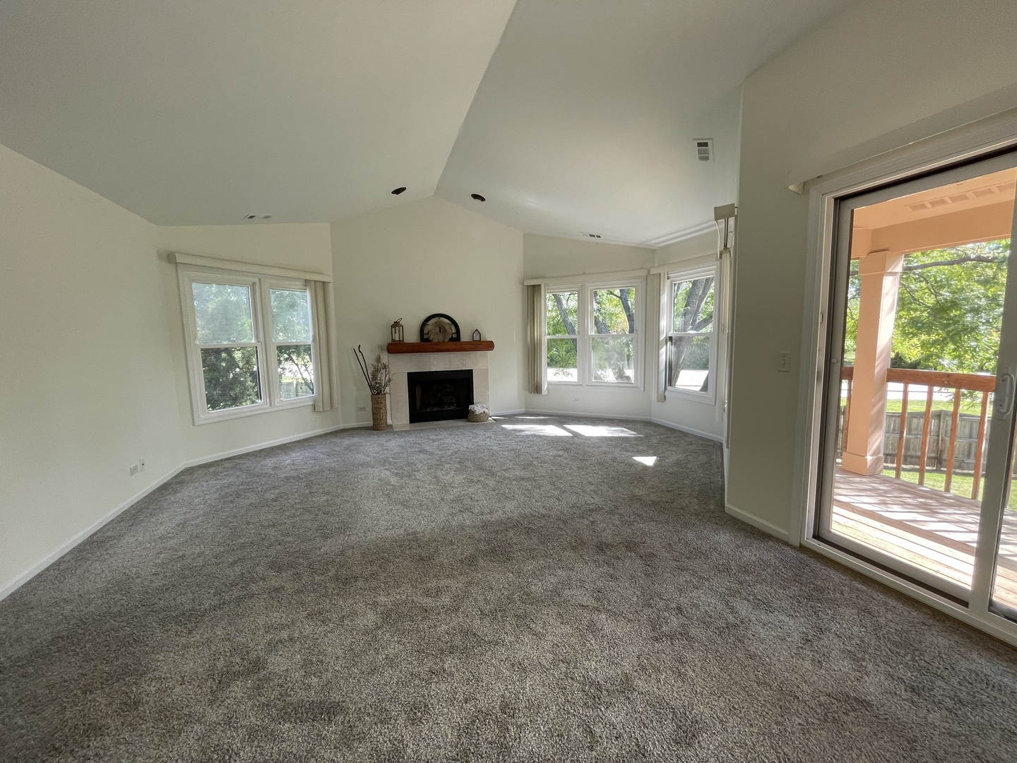 13 Willow Parkway #13, Buffalo Grove, IL 60089