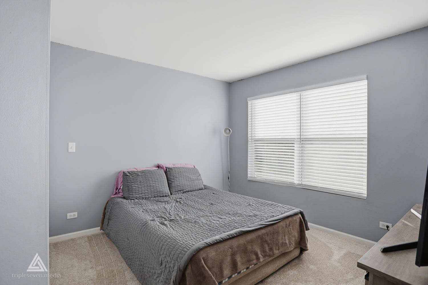 10828 BRAEMAR Parkway, Huntley, IL 60142