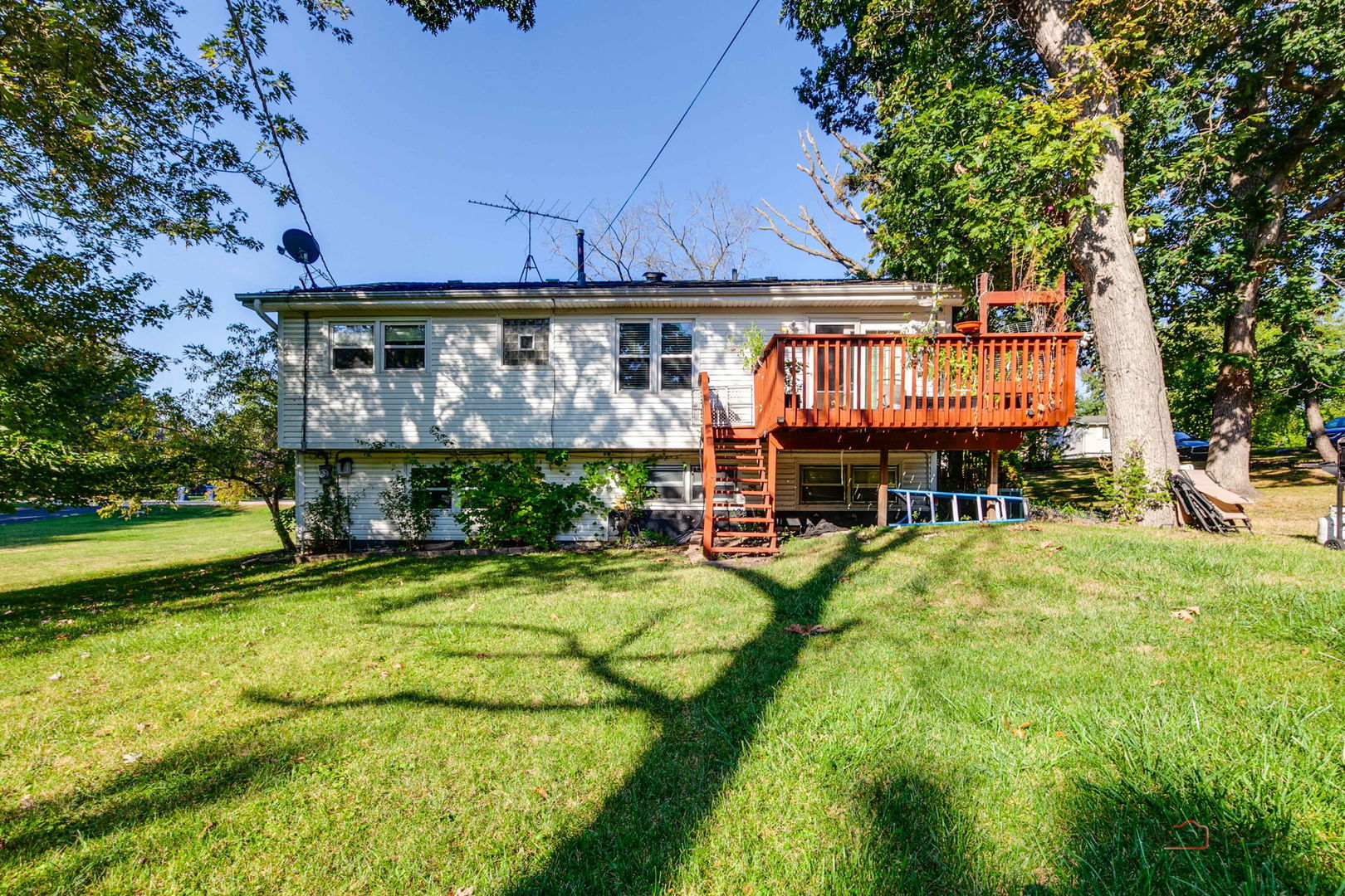 36661 N Oakwood Drive, Lake Villa, IL 60046