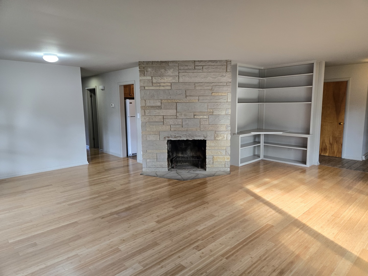 448 HUBBARD Avenue, Elgin, IL 60123