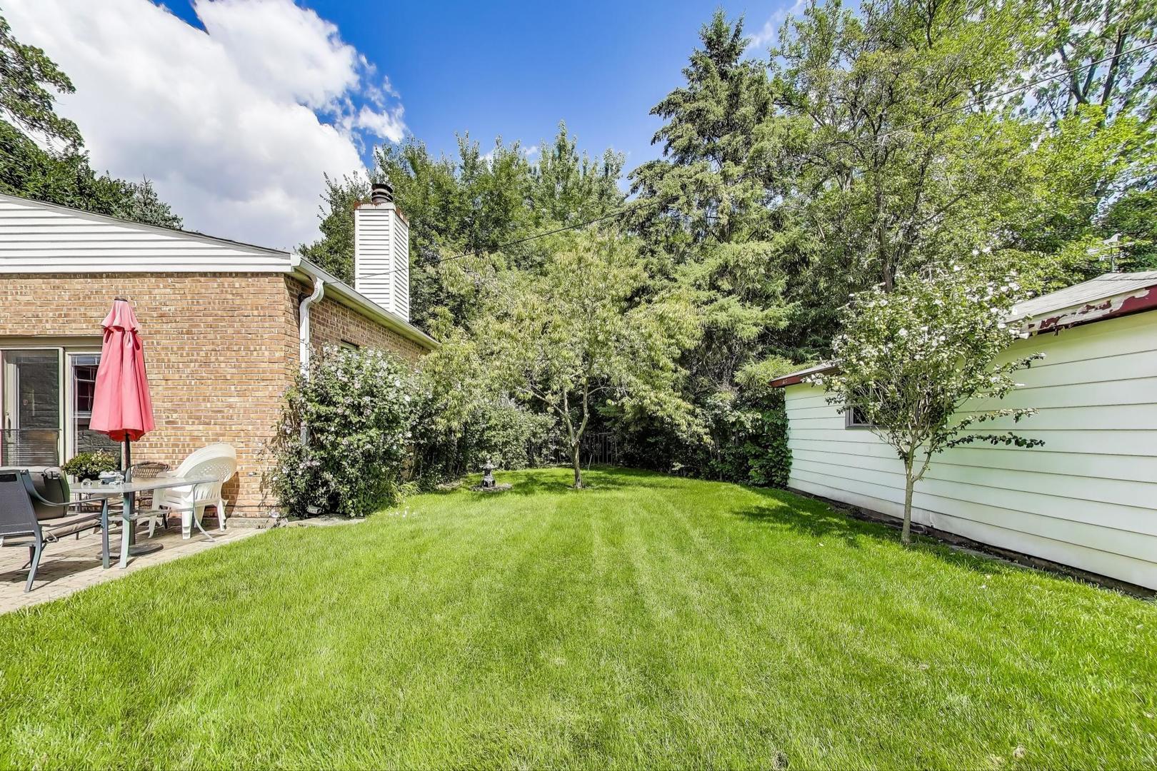5533 N Forest Glen Avenue, Chicago, IL 60630