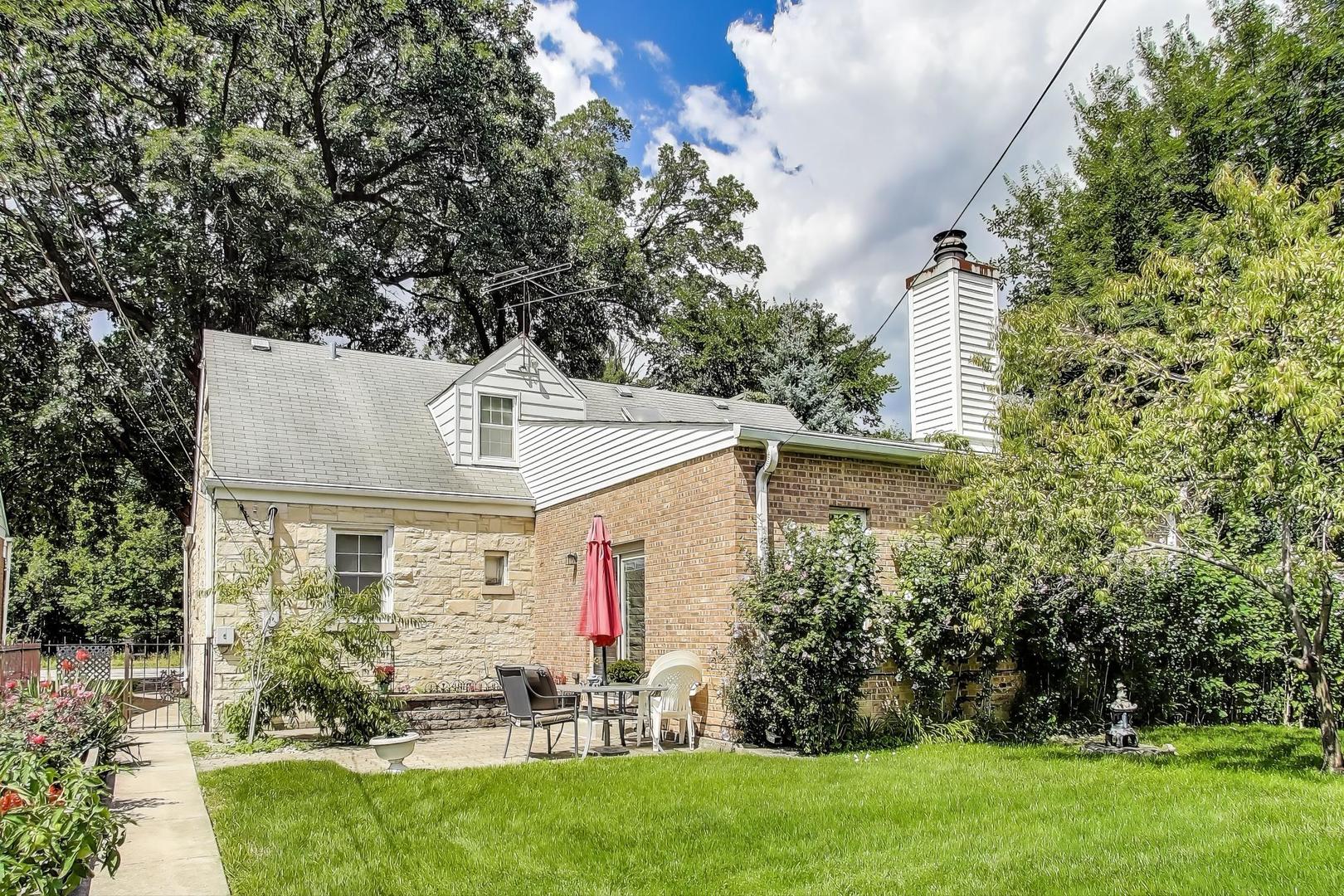 5533 N Forest Glen Avenue, Chicago, IL 60630