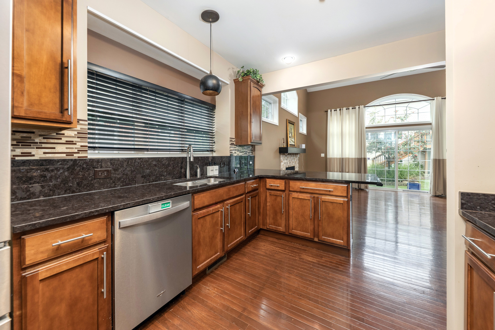 2559 Cedar Hill Lane, Woodridge, IL 60517