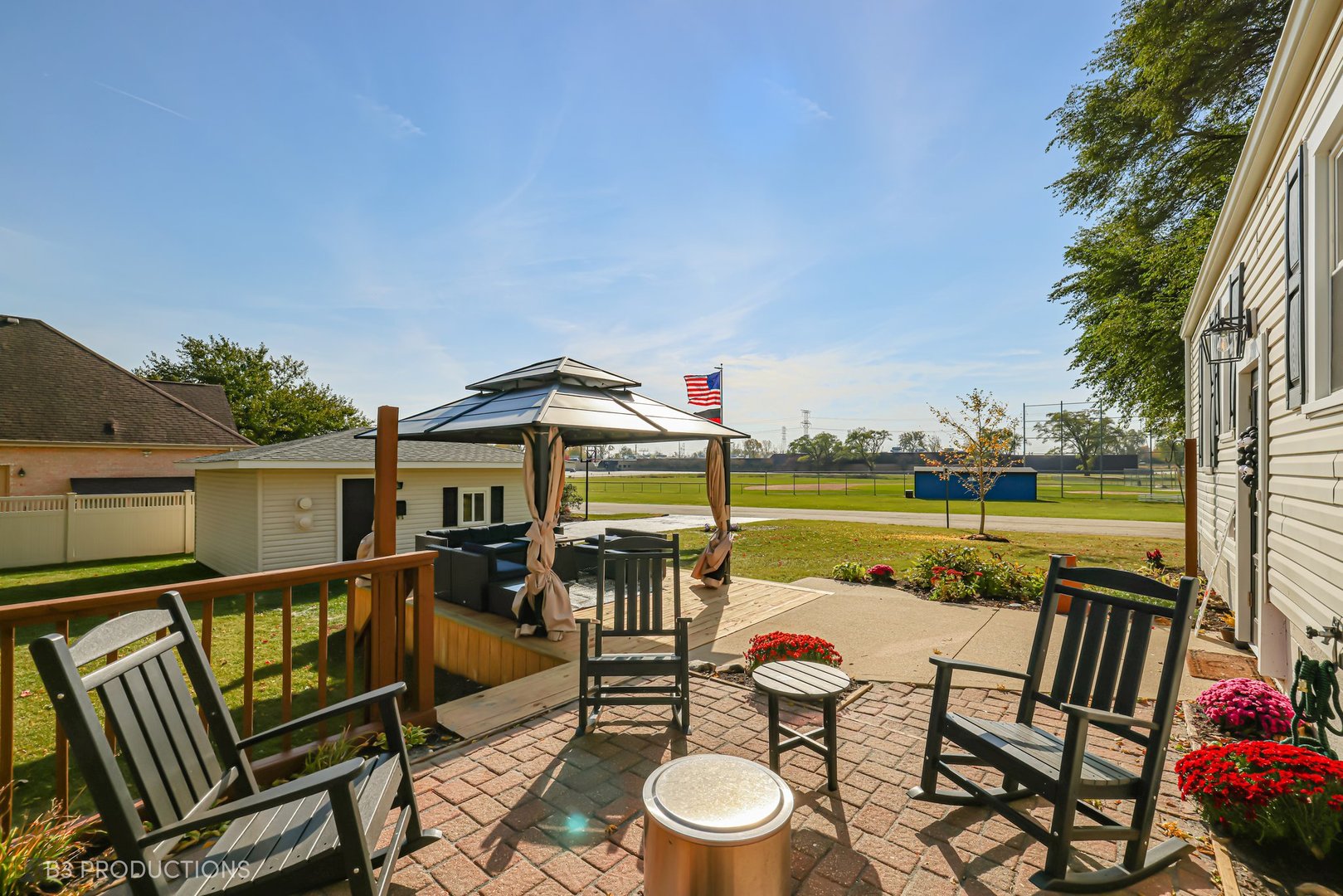 155 S Locust Street, Frankfort, IL 60423