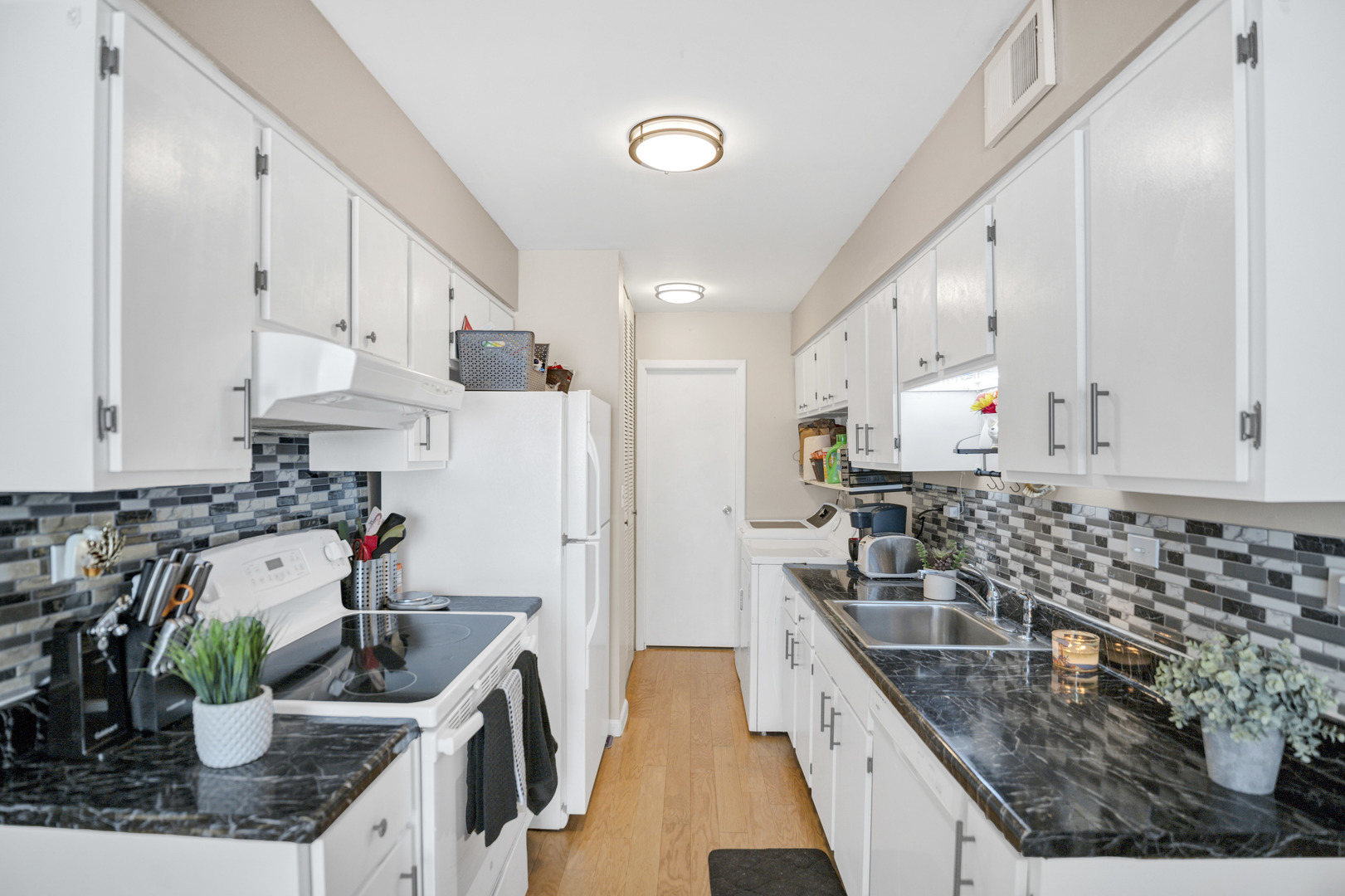 2201 Brittany Court #2201, Schaumburg, IL 60194