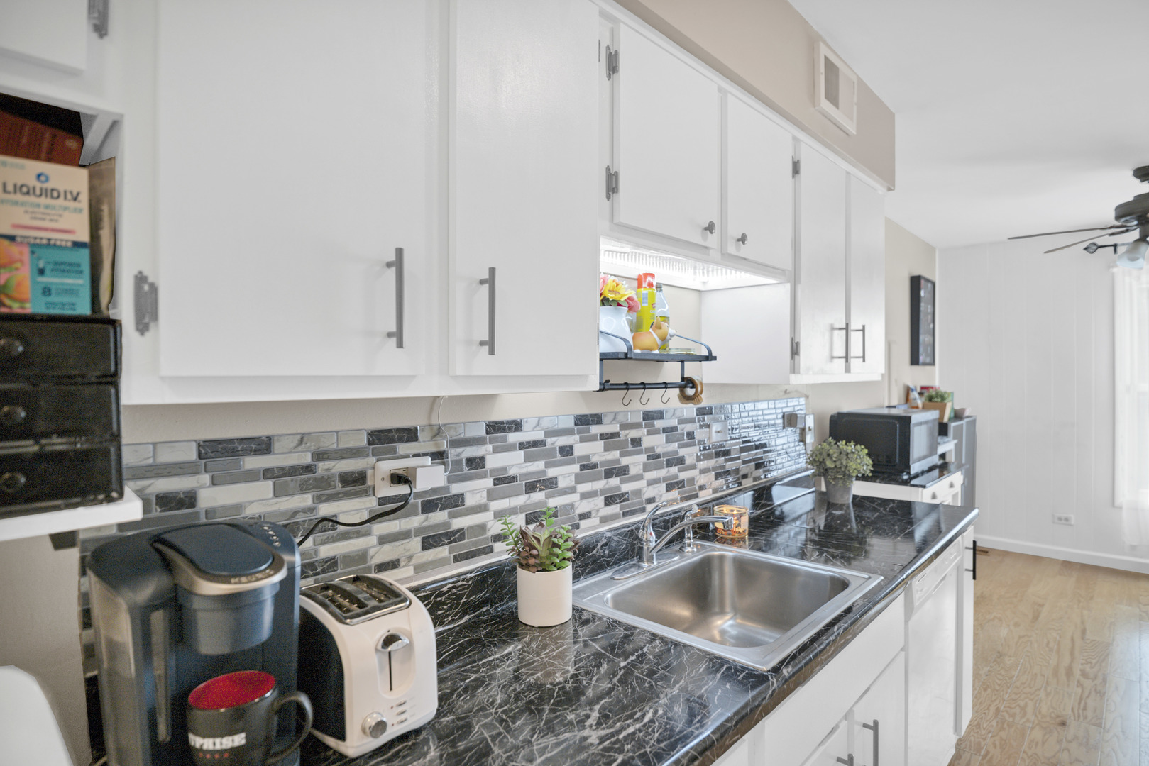 2201 Brittany Court #2201, Schaumburg, IL 60194