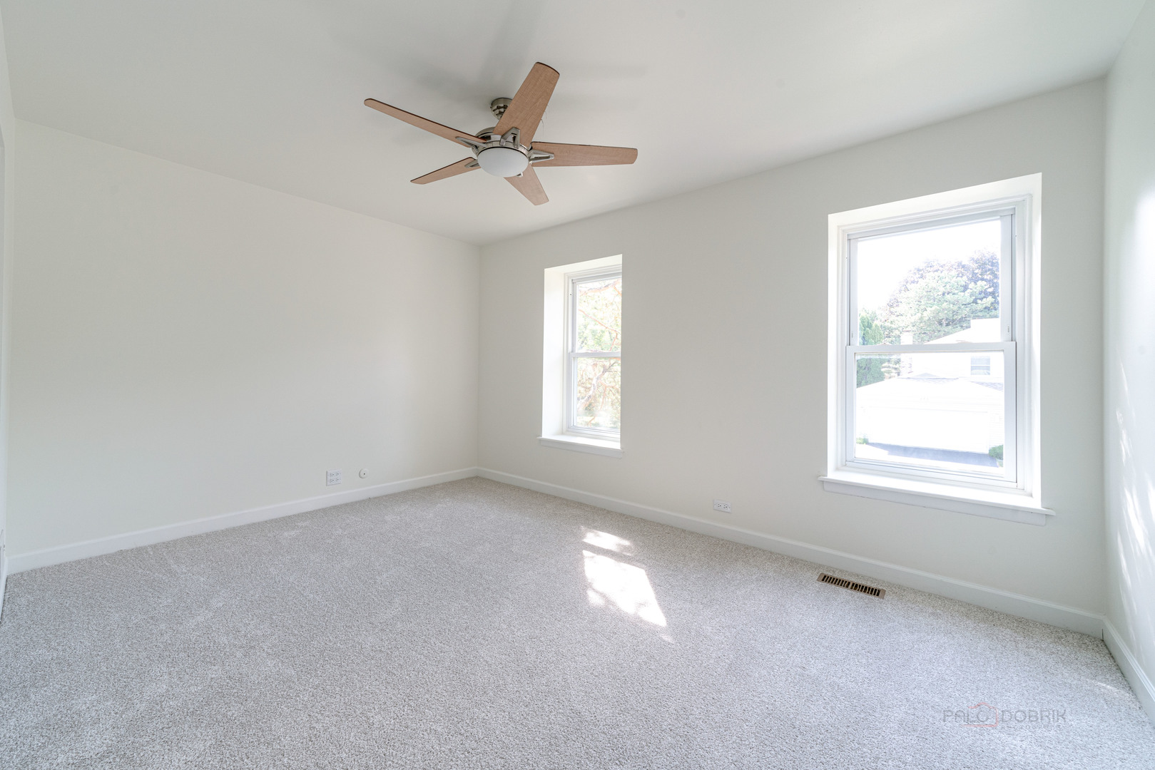 887 Saybrook Lane, Buffalo Grove, IL 60089