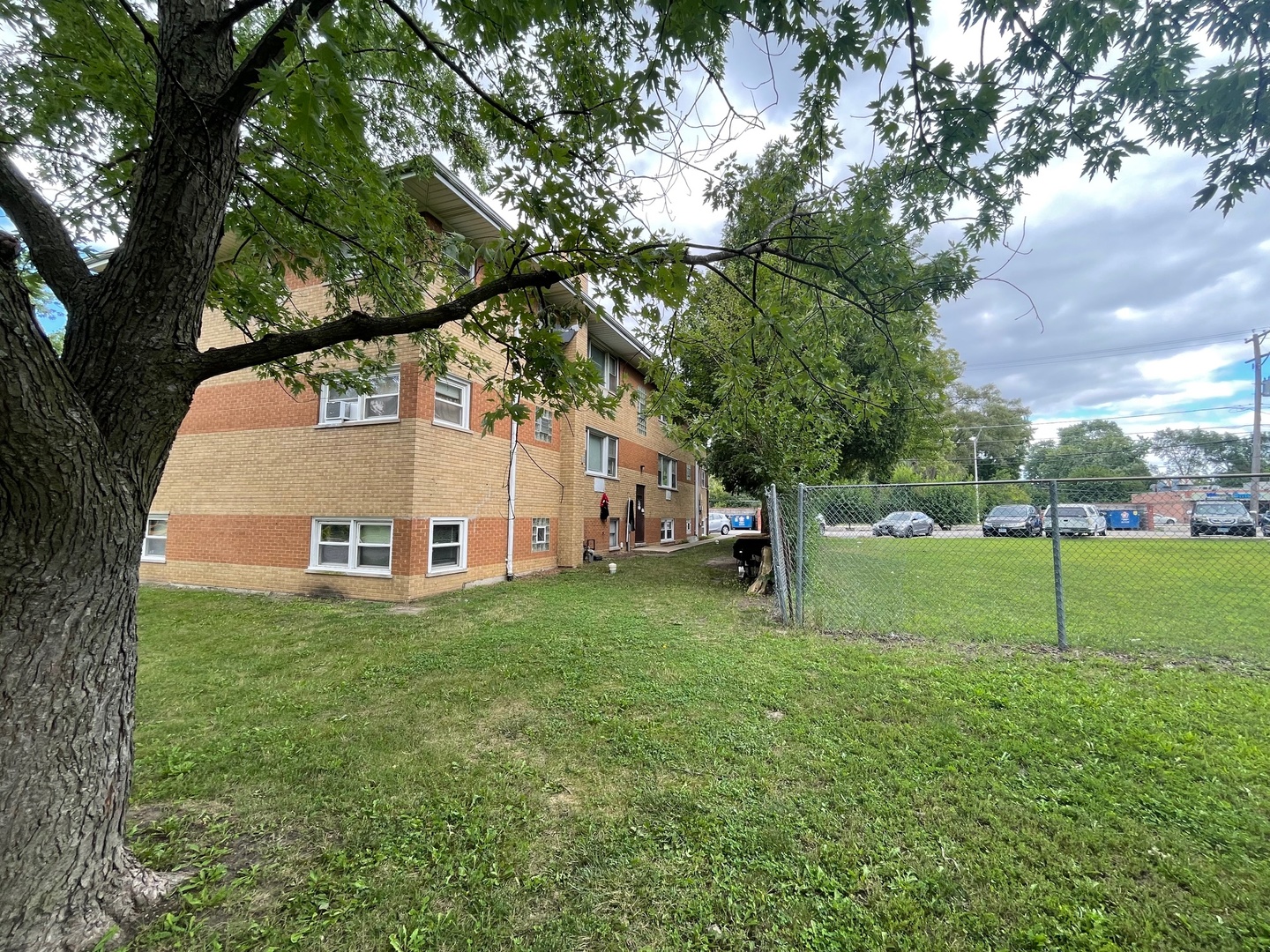 569 VALERIE Lane, Addison, IL 60101