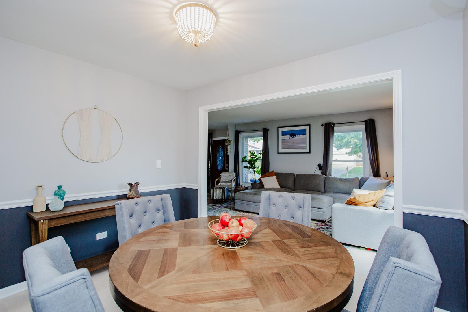 207 Schreiber Avenue, Roselle, IL 60172