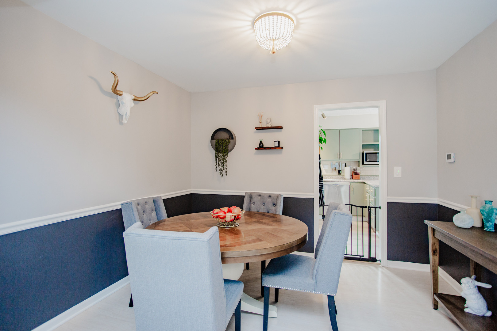 207 Schreiber Avenue, Roselle, IL 60172