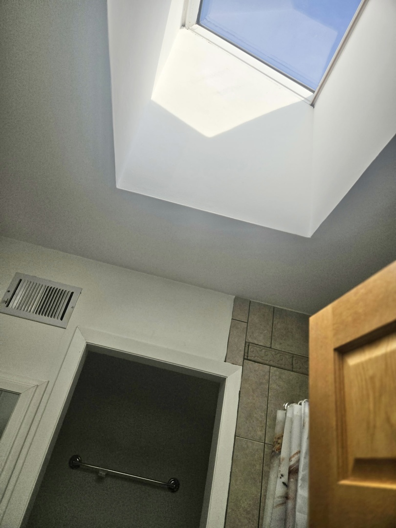 207 Schreiber Avenue, Roselle, IL 60172