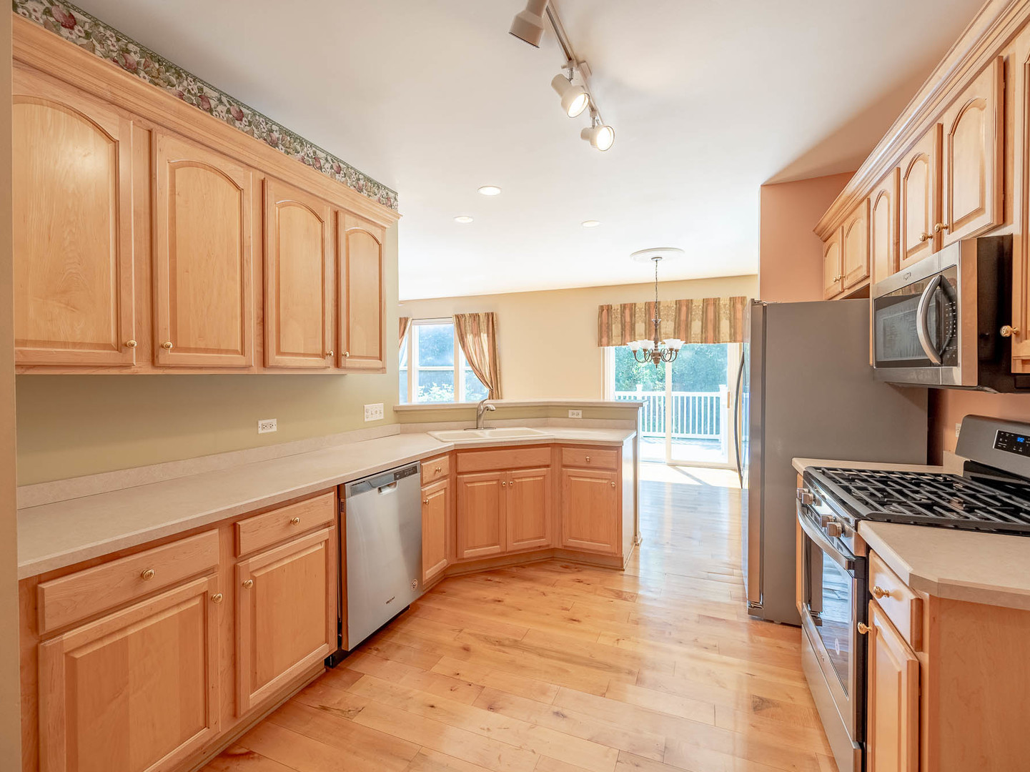 254 Ridge Road, North Aurora, IL 60542