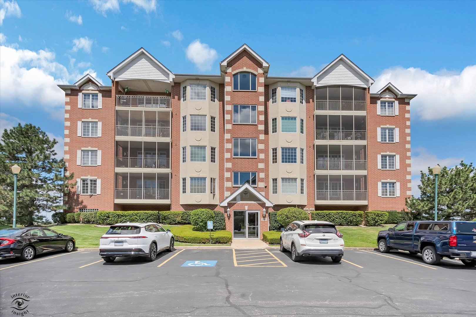 7904 Trinity Circle #4NE, Tinley Park, IL 60487