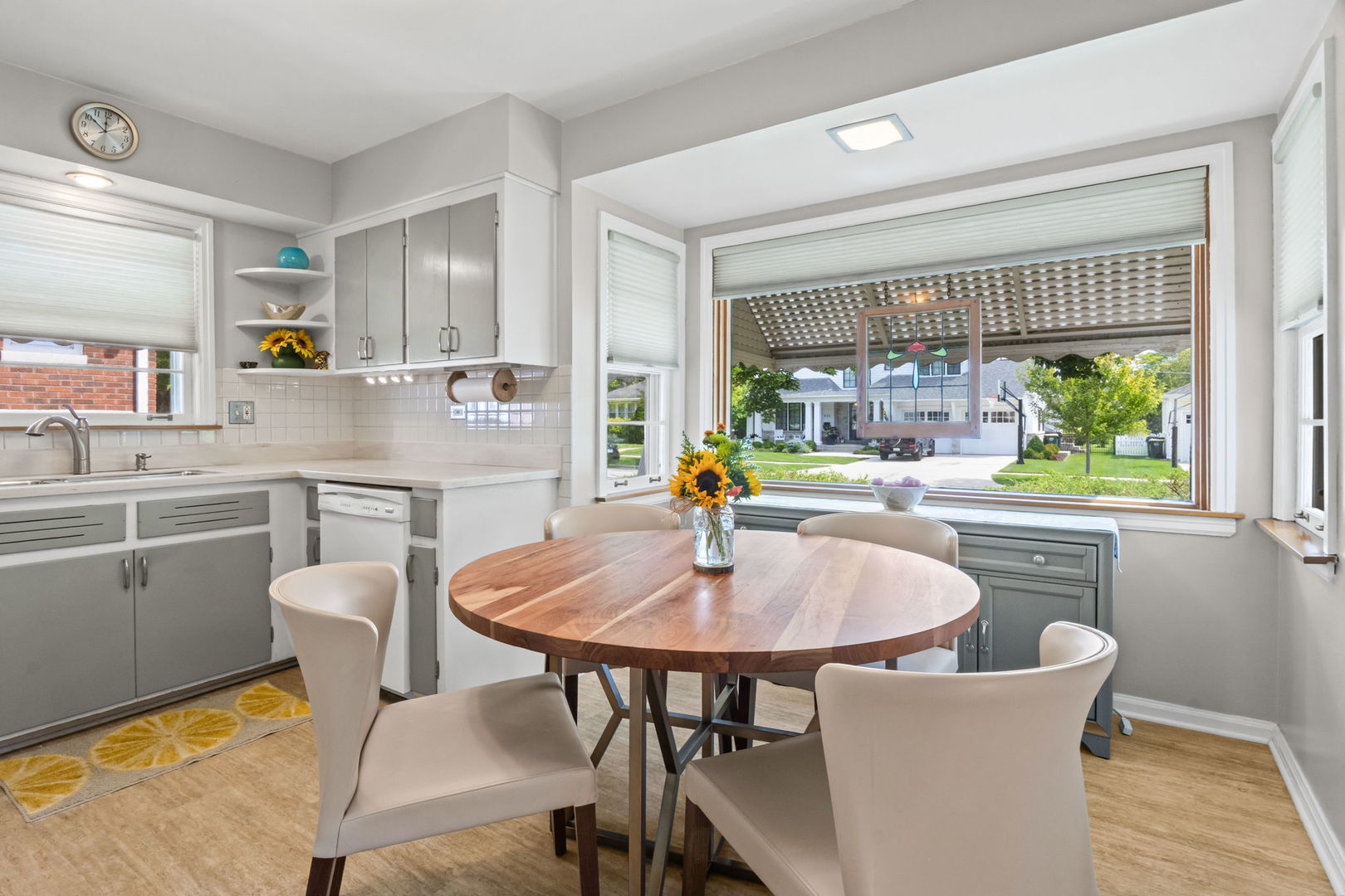 924 N Highland Avenue, Arlington Heights, IL 60004