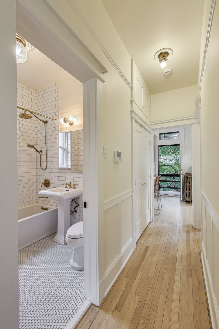 2351 N Geneva Terrace #3, Chicago, IL 60614