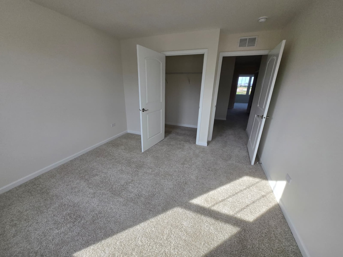 668 Switchgrass Way #58004, Bolingbrook, IL 60490