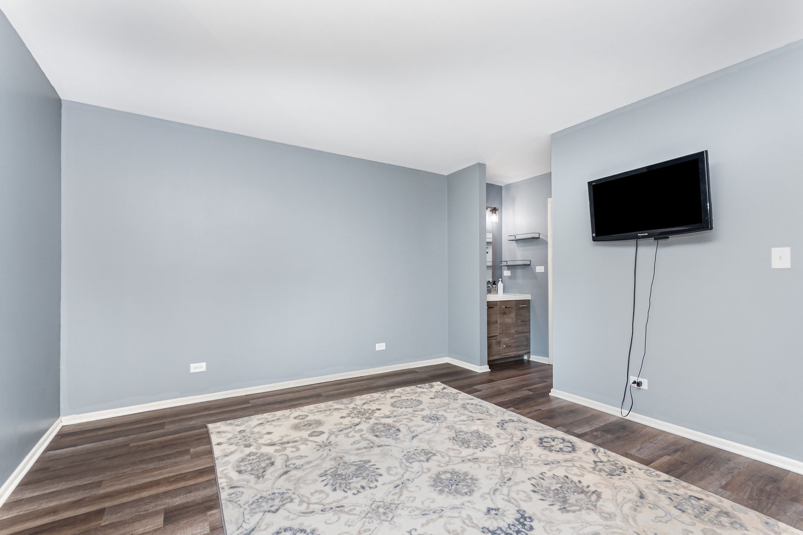 430 Somerset Court #B, Aurora, IL 60504