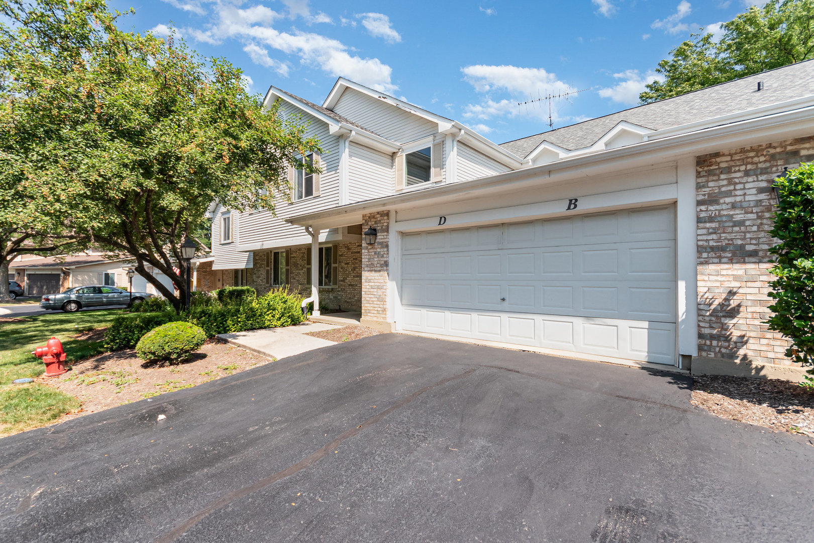 430 Somerset Court #B, Aurora, IL 60504