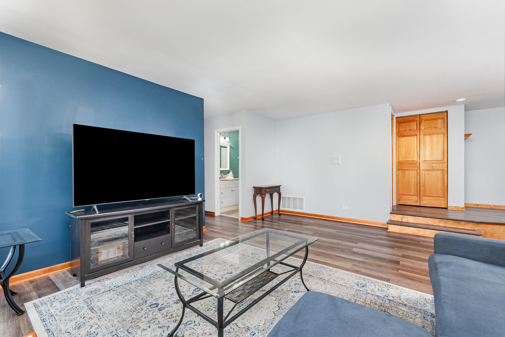 430 Somerset Court #B, Aurora, IL 60504