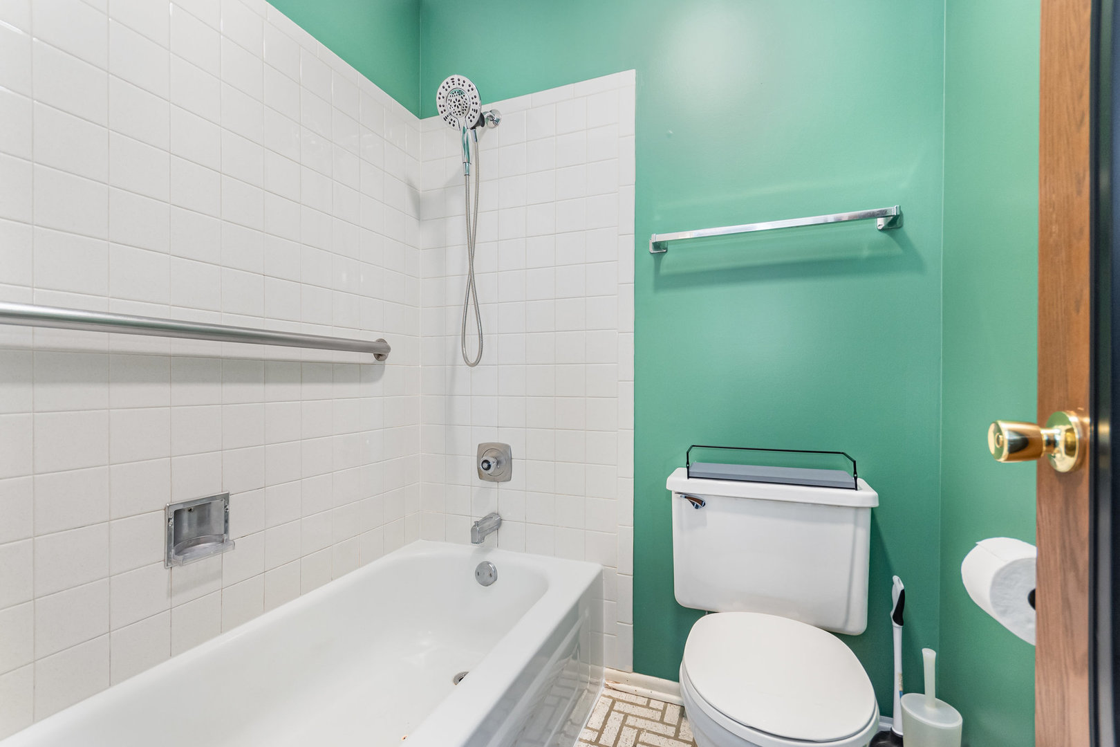 430 Somerset Court #B, Aurora, IL 60504