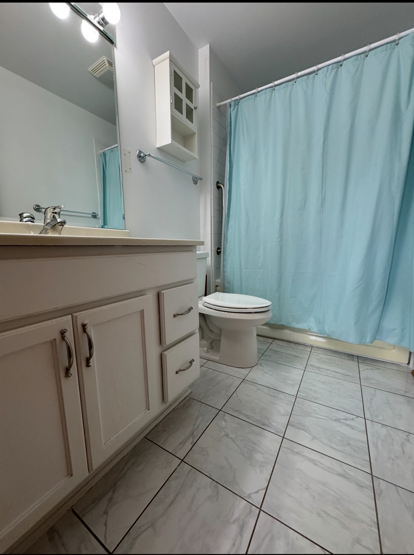 50 N Bokelman Avenue #333, Roselle, IL 60172