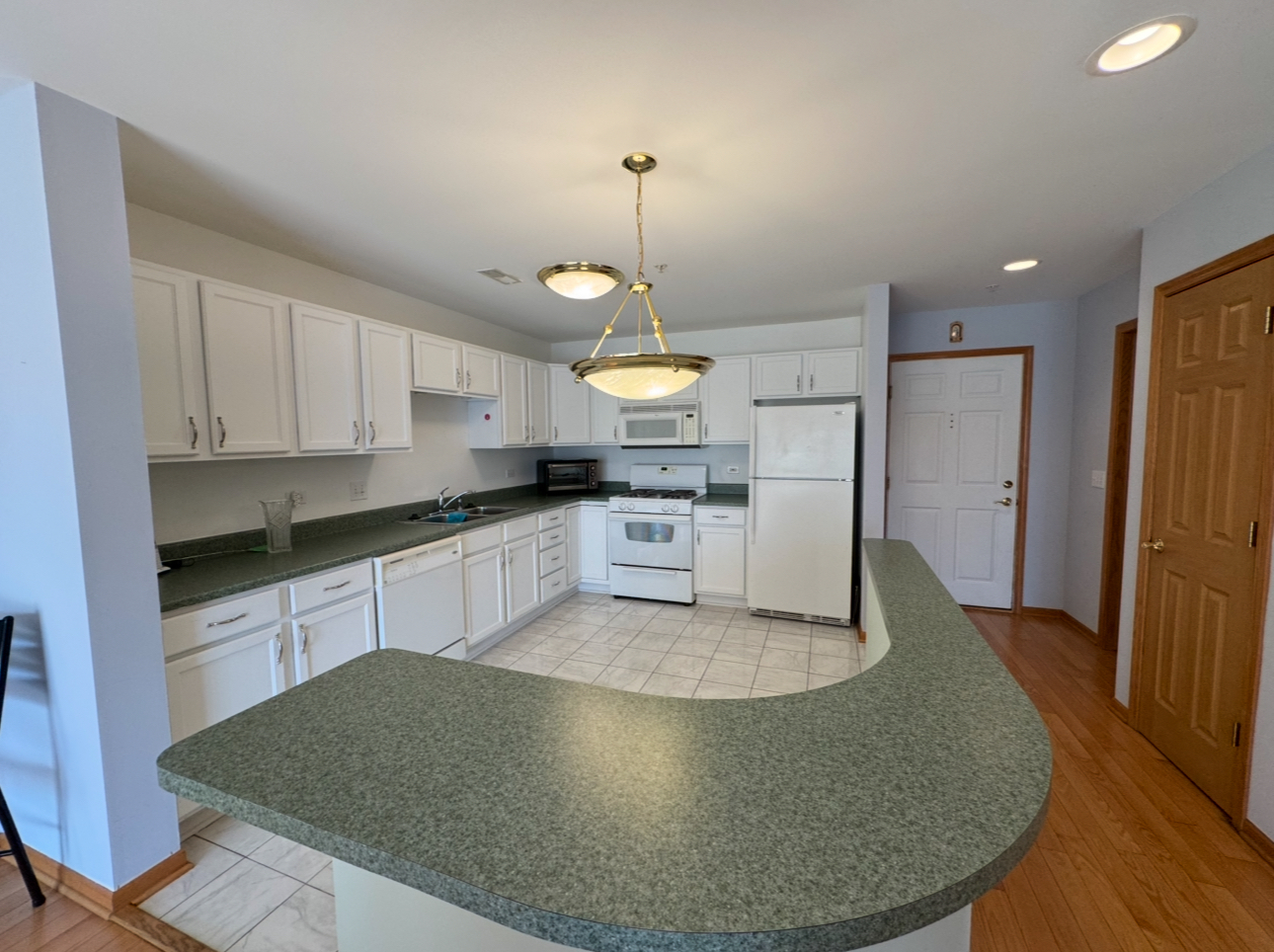 50 N Bokelman Avenue #333, Roselle, IL 60172