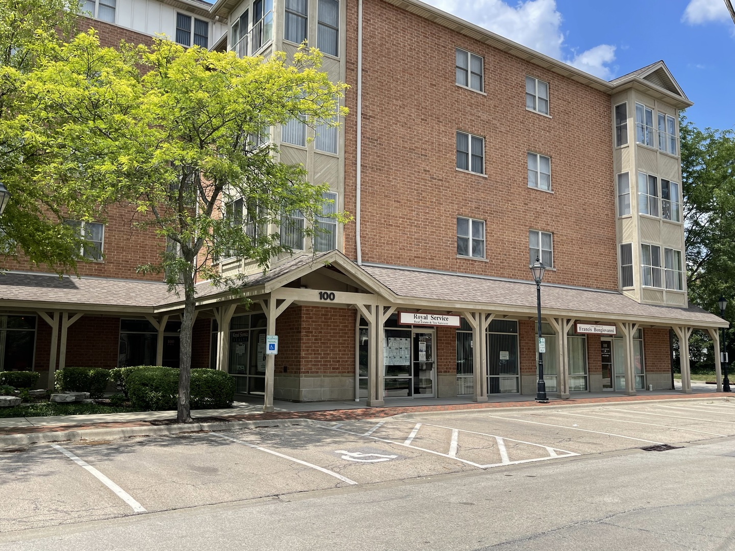 50 N Bokelman Avenue #333, Roselle, IL 60172