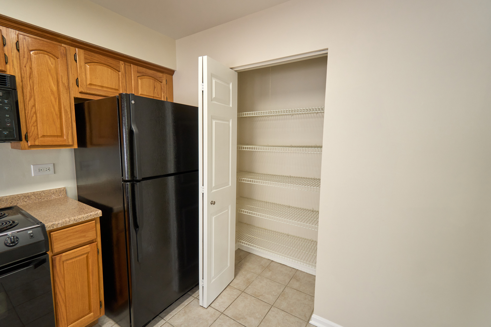 123 Willow Brook Court #3, Schaumburg, IL 60195