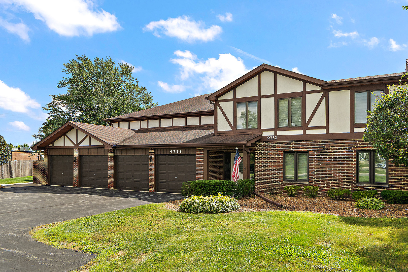 9722 W Creek Road #B2, Palos Park, IL 60464