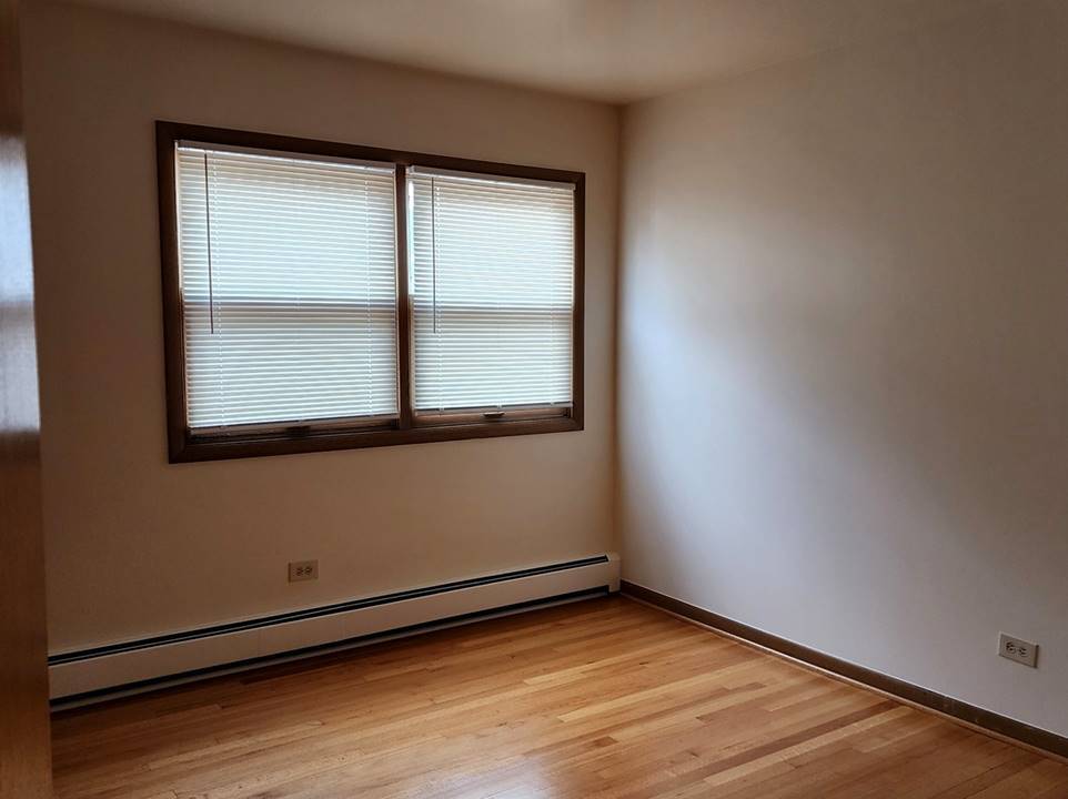 10431 S Keating Avenue #4, Oak Lawn, IL 60453