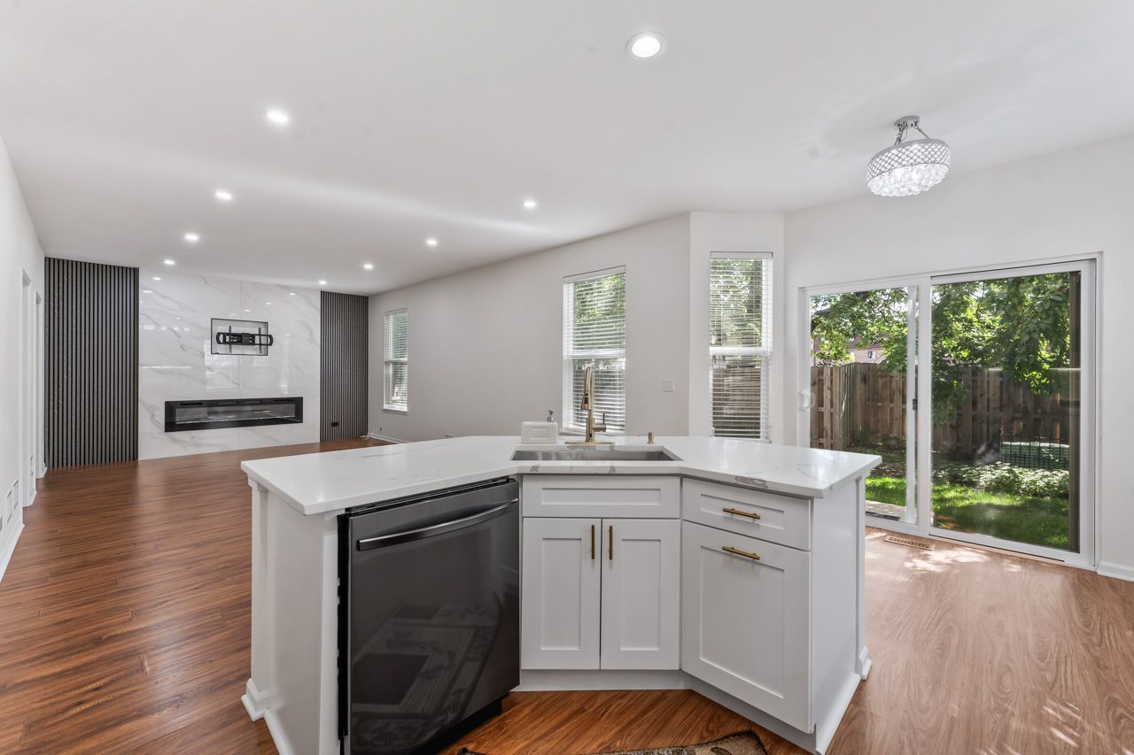 1495 Dearborn Court, Mount Prospect, IL 60056