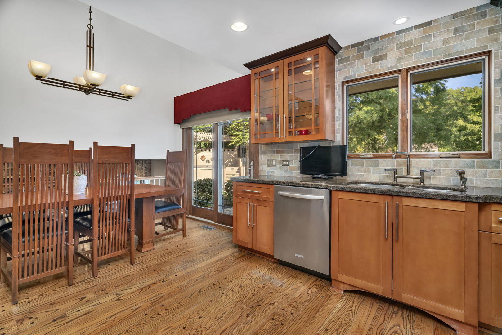 8134 Uxbridge Drive, Orland Park, IL 60462