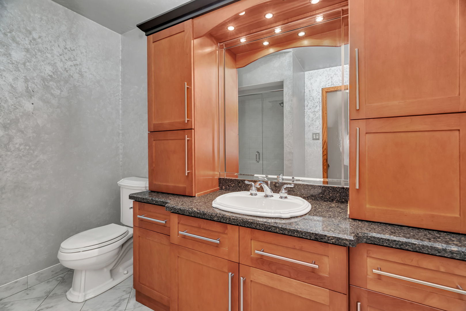 8134 Uxbridge Drive, Orland Park, IL 60462