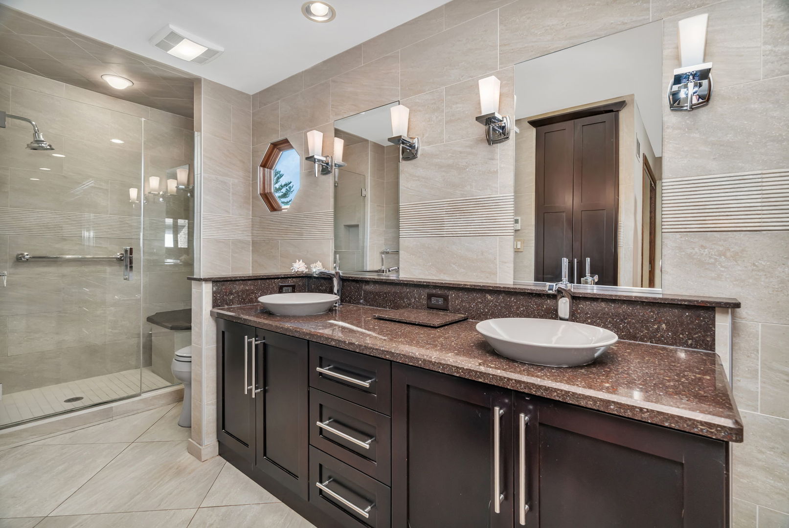 8134 Uxbridge Drive, Orland Park, IL 60462