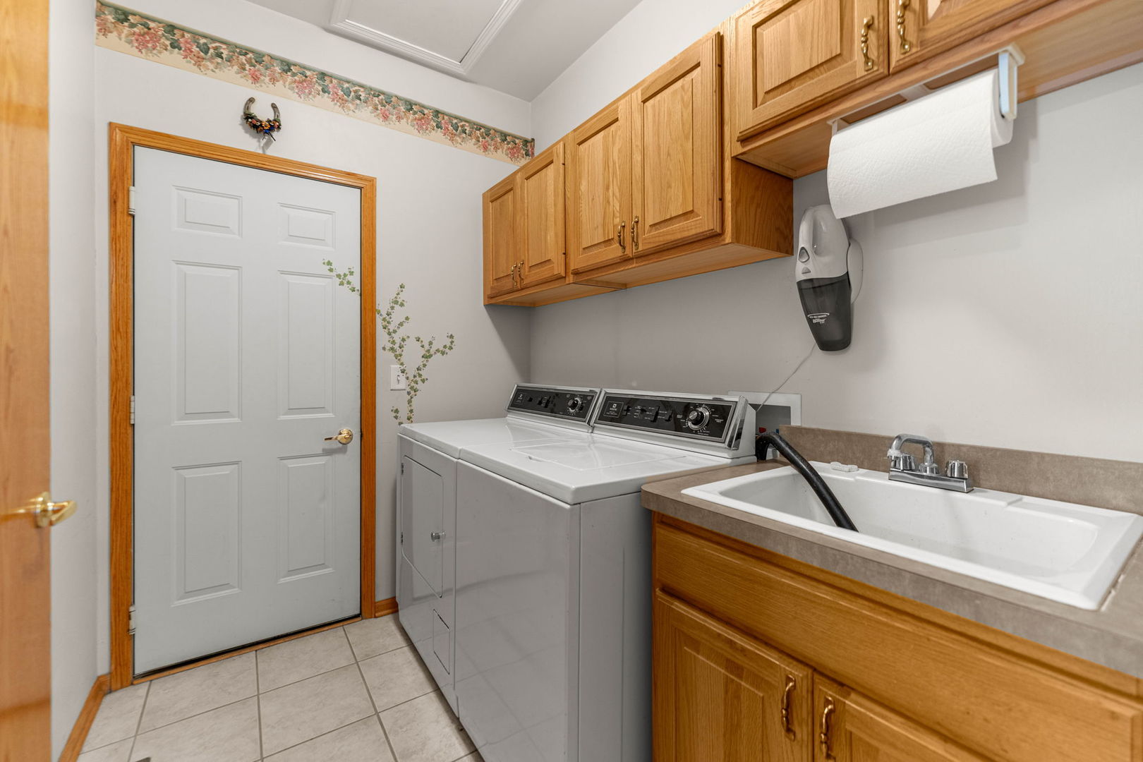 16082 Julia Courtyard, Tinley Park, IL 60477