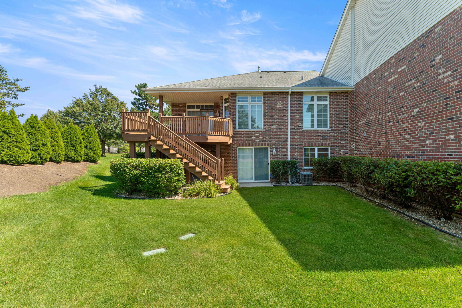 16082 Julia Courtyard, Tinley Park, IL 60477
