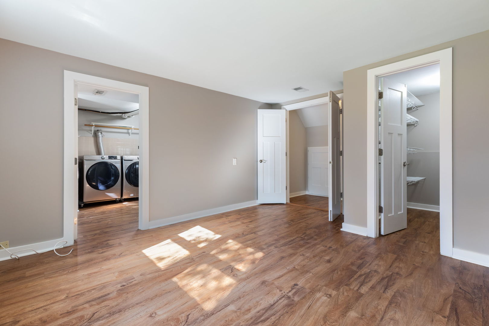 2032 N Wainwright Court, Palatine, IL 60074