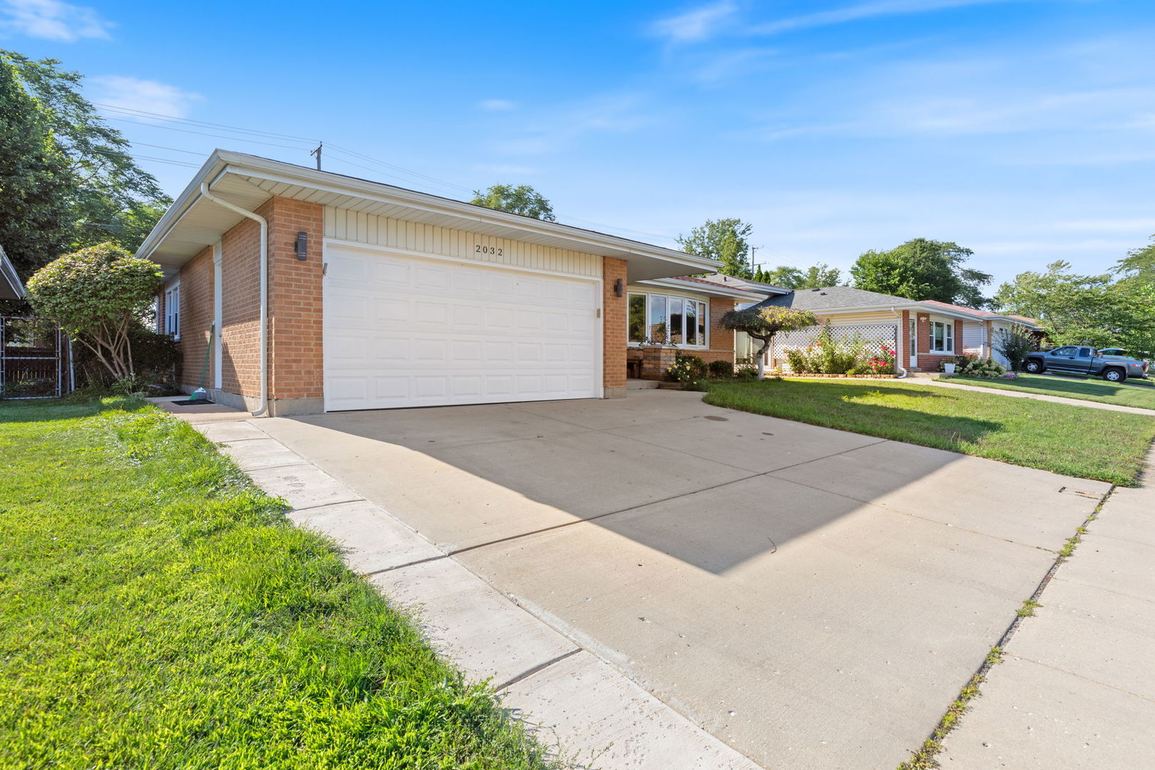 2032 N Wainwright Court, Palatine, IL 60074