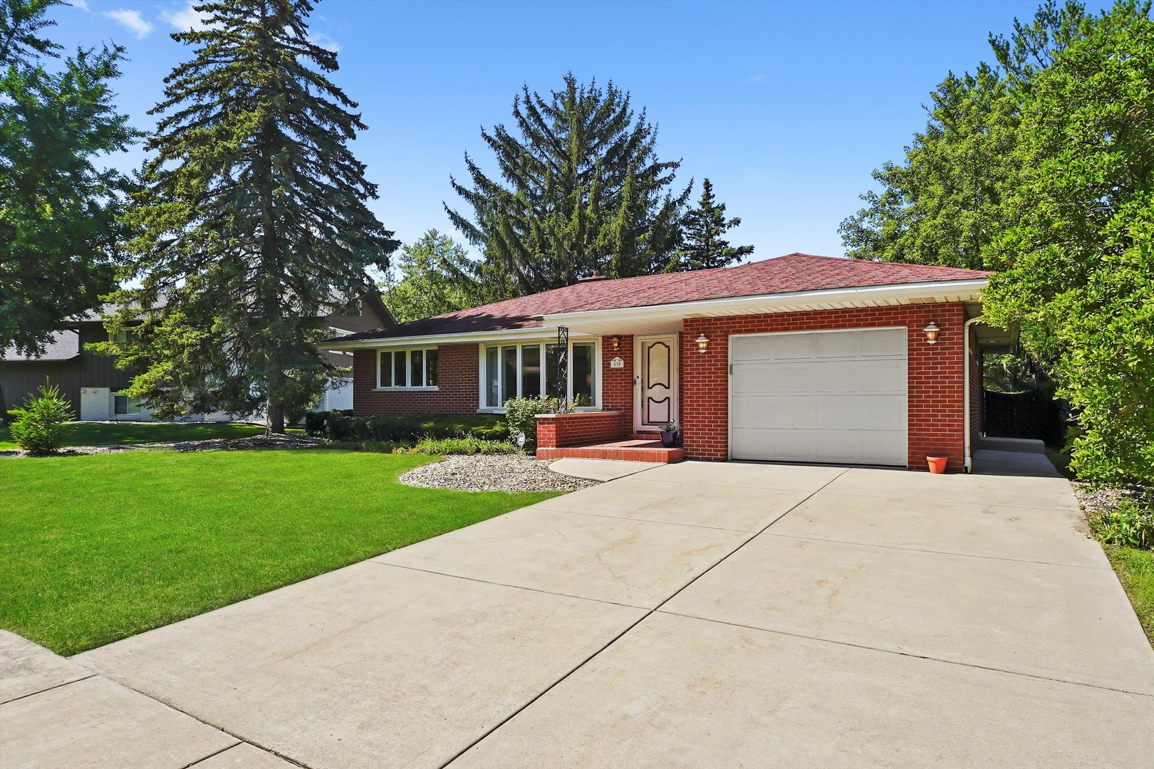 830 Thomas Street, Chicago Heights, IL 60411