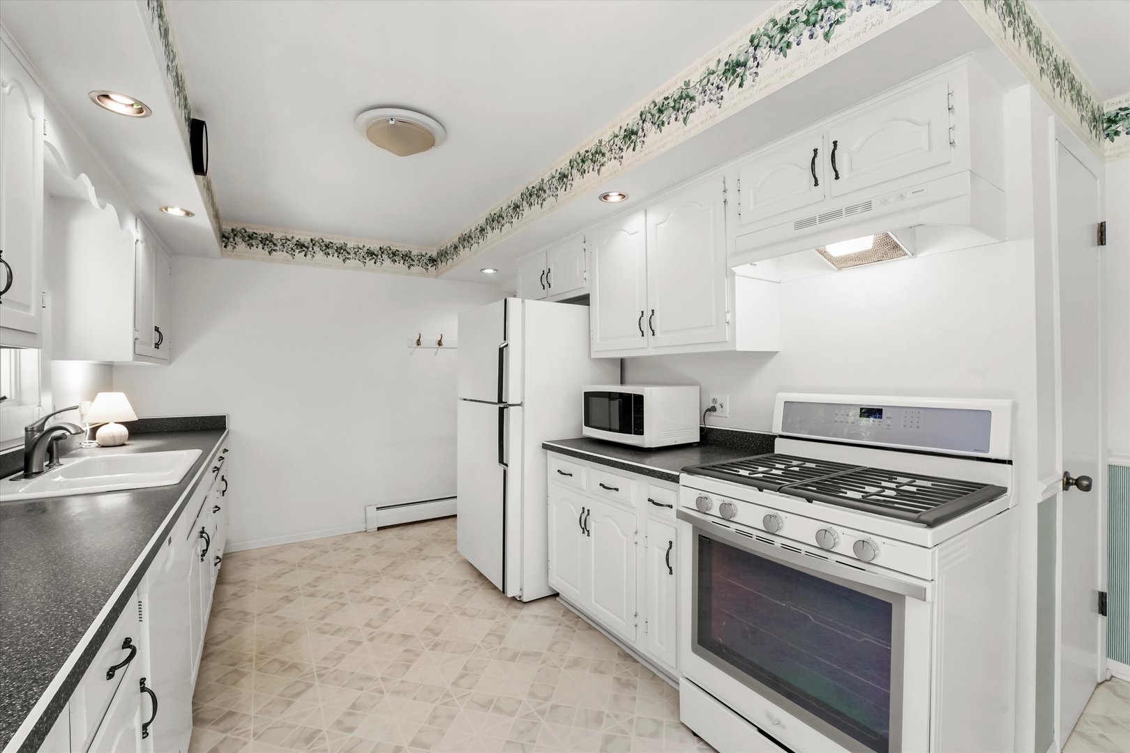 830 Thomas Street, Chicago Heights, IL 60411