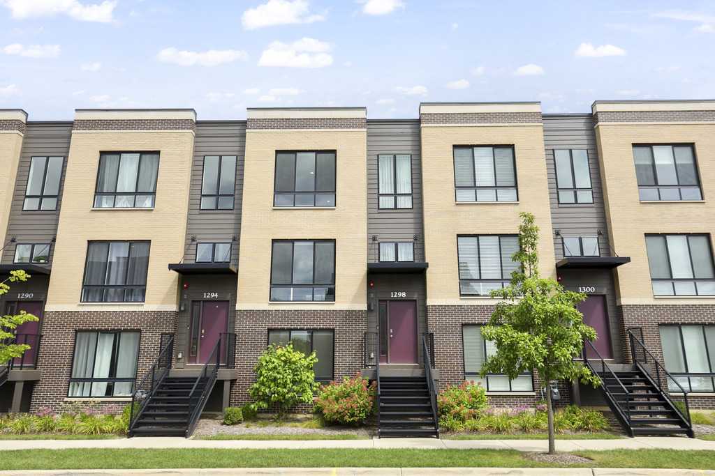 1298 Catalina Court #1298, Schaumburg, IL 60173