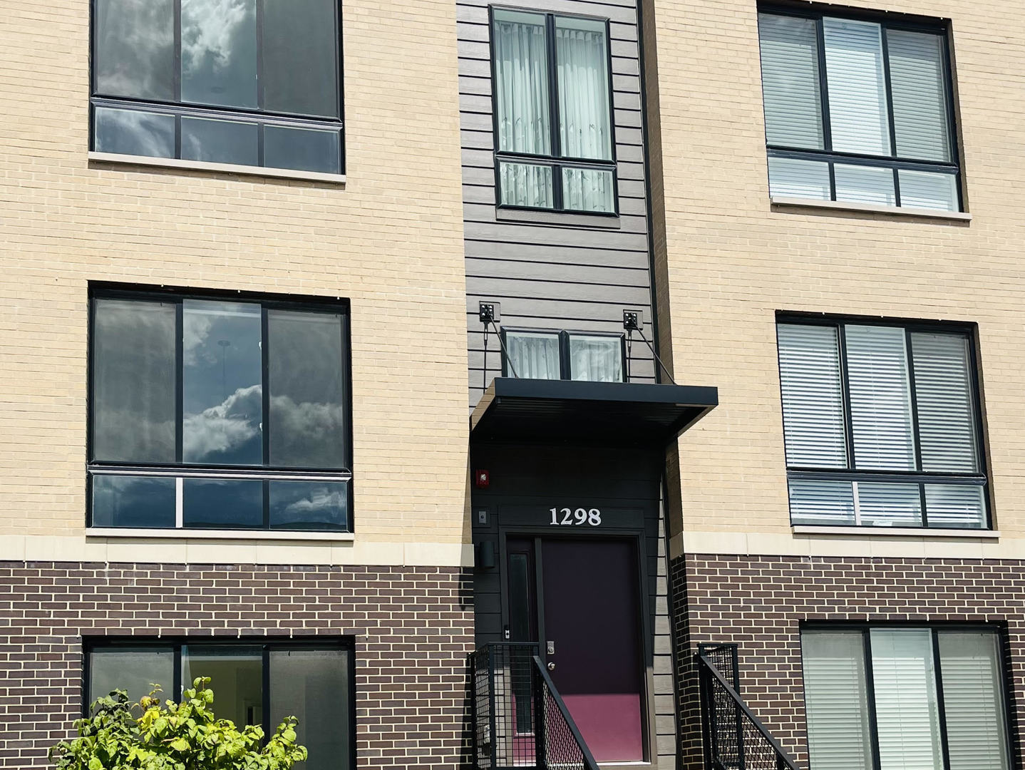 1298 Catalina Court #1298, Schaumburg, IL 60173