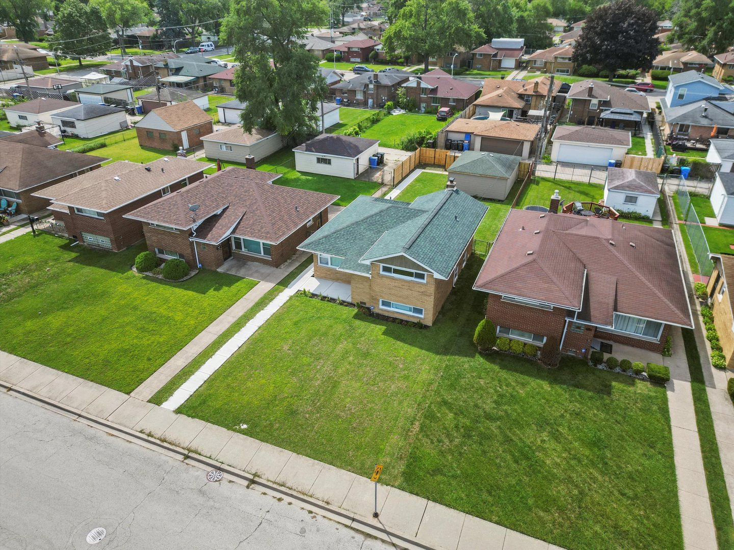 12130 S Racine Avenue, Chicago, IL 60643
