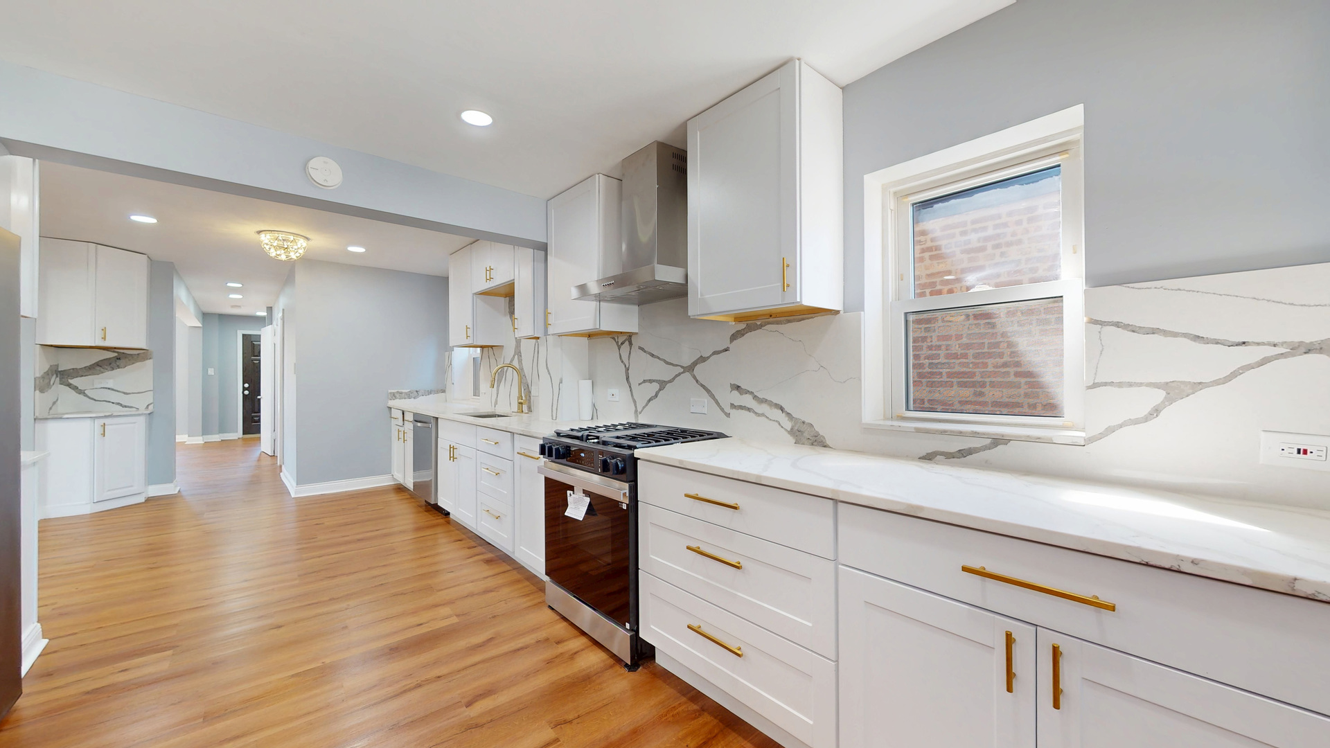 8134 S Yates Boulevard, Chicago, IL 60617
