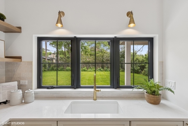 5545 S Stough Street, Hinsdale, IL 60521